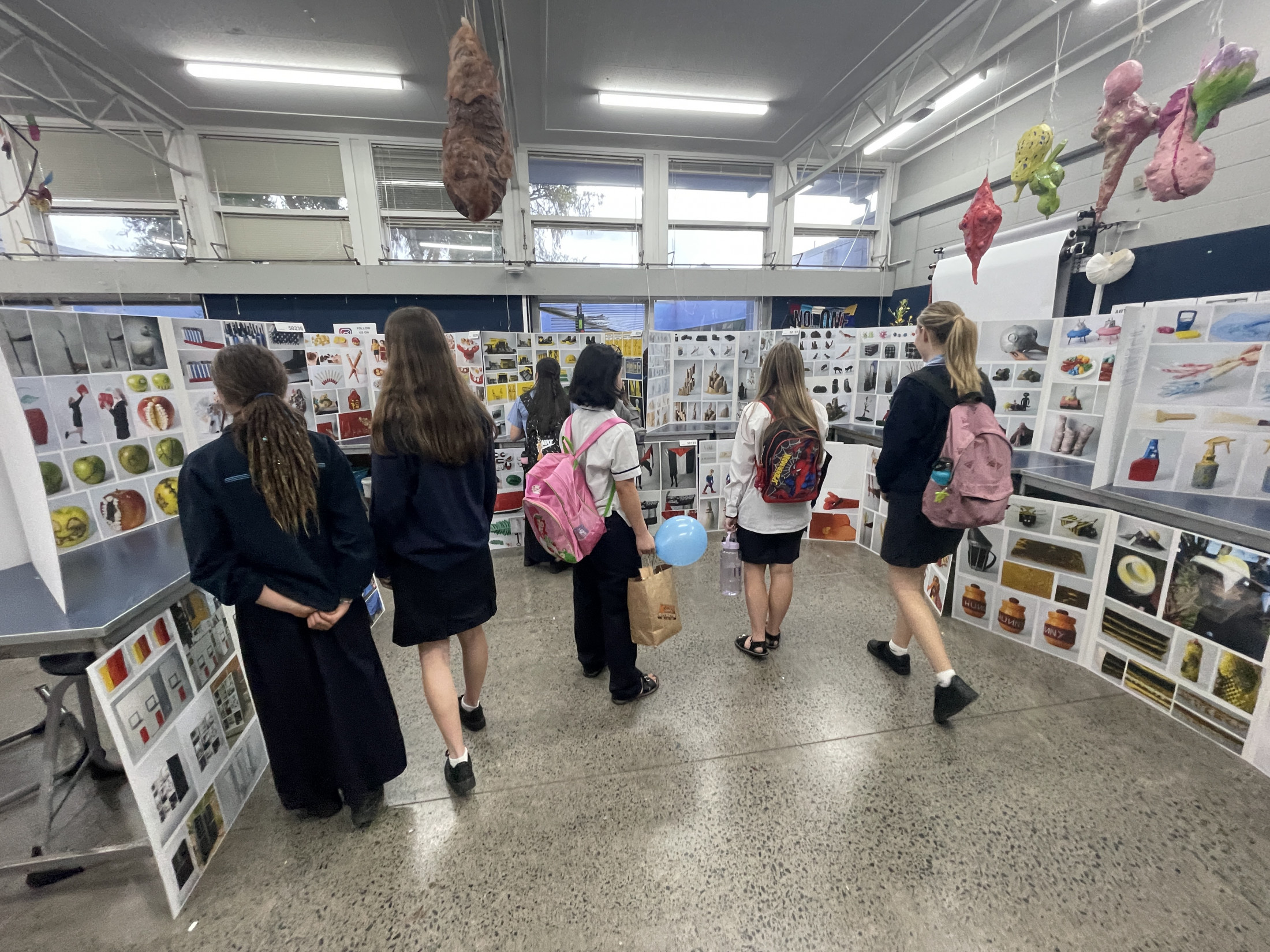 Level 3 Art Folios Wow Students and Staff