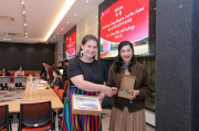Tic Chinese Meets Principal Of Sister School