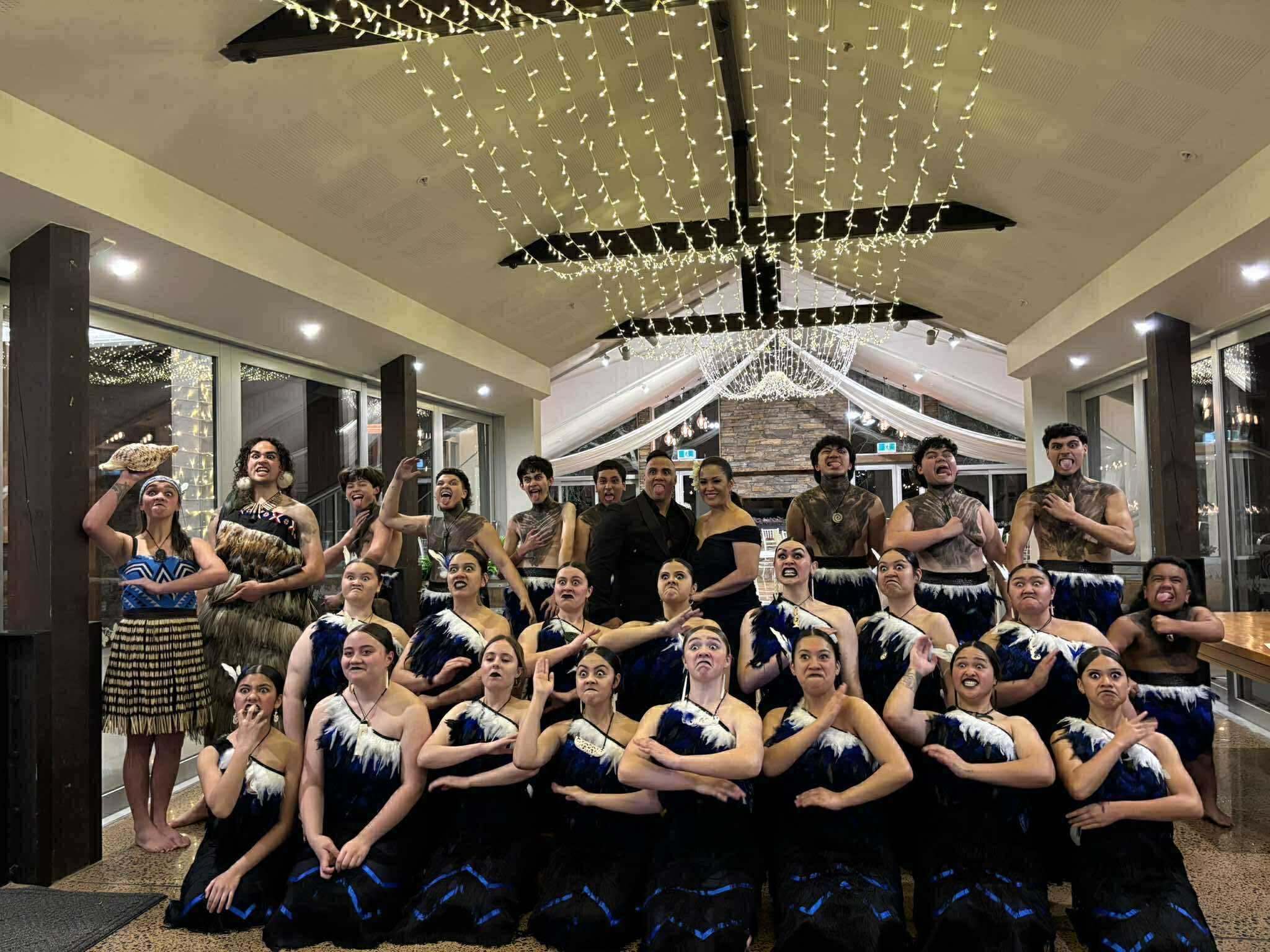 Ngā Pae Maunga o Waitākere Perform at Tahitian Wedding