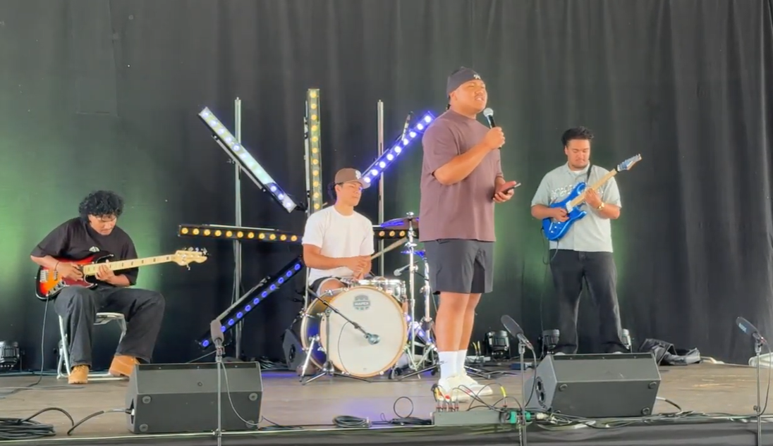 Student Band Brings Christmas Cheer