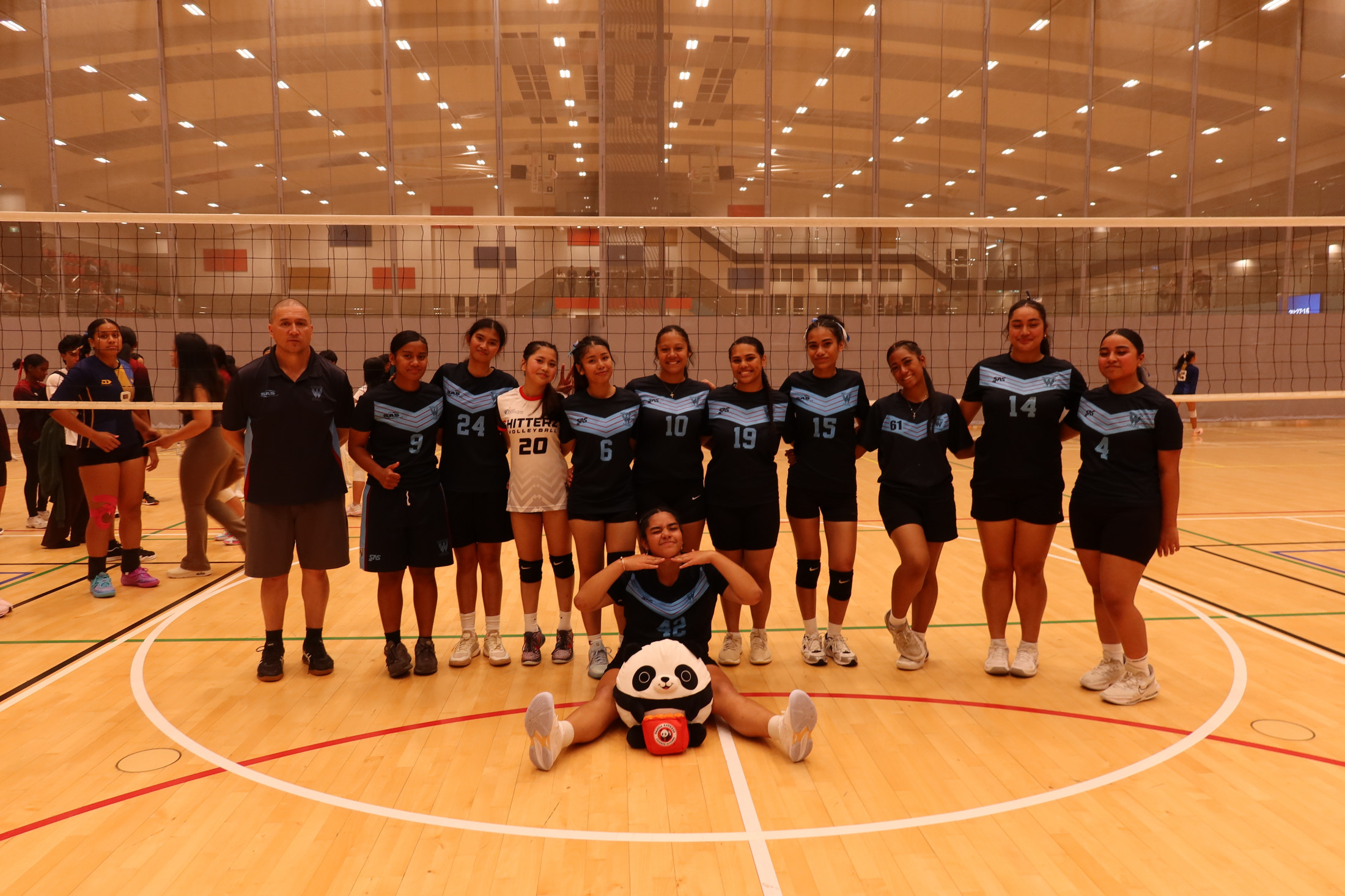 Senior Girls Represent at Auckland Volleyball Champs